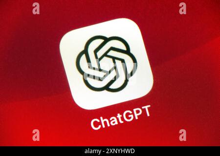 27. JULI 2024: Symbol der ChatGPT Chatbot Mobile App auf dem iPhone Smartphone Stockfoto