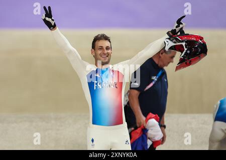 PARIS, FRANKREICH. August 2024. Goldmedaillengewinner Joris Daudet vom Team France feiert nach dem Herrenfinale am siebten Tag der Olympischen Spiele 2024 in Paris im BMX-Stadion Saint-Quentin-en-Yvelines in Paris. Quelle: Craig Mercer/Alamy Live News Stockfoto