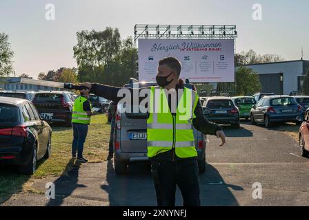 Autokino am Flughafen Essen/Mühlheim Motorfilme, temporäre Filmvorführung, im WDL-Luftschiffshangar, Veranstaltung gemäß Kontakt Stockfoto