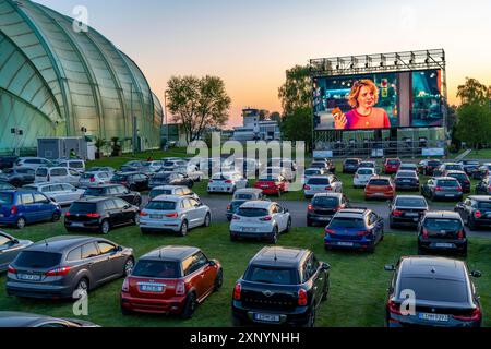 Autokino am Flughafen Essen/Mühlheim Motorfilme, temporäre Filmvorführung, im WDL-Luftschiffshangar, Veranstaltung gemäß Kontakt Stockfoto