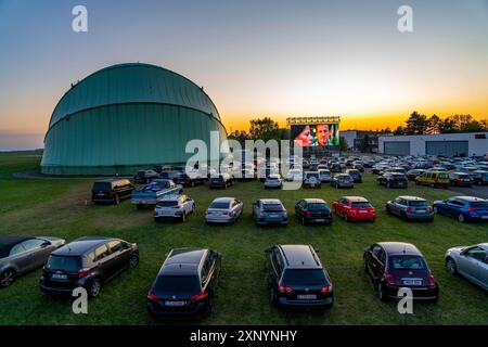 Autokino am Flughafen Essen/Mühlheim Motorfilme, temporäre Filmvorführung, im WDL-Luftschiffshangar, Veranstaltung gemäß Kontakt Stockfoto