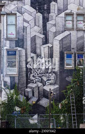 Aberdeen in Schottland ist eines der beliebtesten Streetart-Reiseziele der Welt und bekannt für seine großformatigen Wandmalereien im Stadtzentrum. Stockfoto