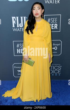 Awkwafina bei den 25. Annual Critics' Choice Awards am 12. Januar 2020 im Barker Hangar in Santa Monica, USA Stockfoto