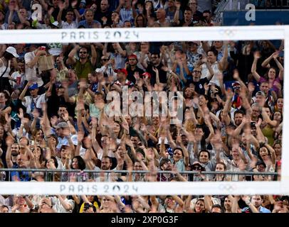 PARIS (FRANCA), 27/07/2024 - OLIMPIADAS / ESPORTE / volei de praia - A Dupla Evandro e Arthur (Brasilien ) vence mais uma partida e segue classificando nas olimpiadas de Paris . Cjogo na Arena Eiffelturm. Stockfoto