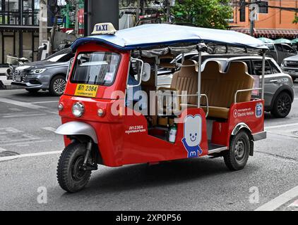 Straßenverkehr Tuk Tuk Taxi Stockfoto