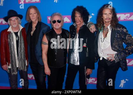 **DATEIFOTO** Aerosmith geht aus Touring zurück. NEW YORK, New YORK – 20. AUGUST: Aerosmith kam am 20. August 2018 bei den MTV Video Music Awards in der Radio City Music Hall in New York City an 2018. Quelle: Diego Corredor/MediaPunch Stockfoto