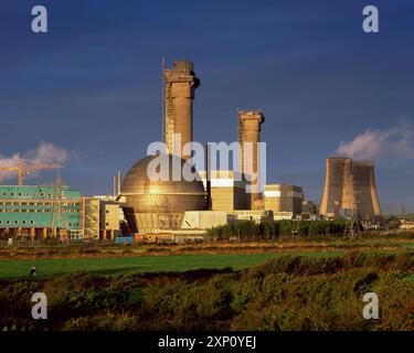 Kernkraftwerk Sellafield an der Küste von Cumbria, England. Es war der Ort eines Brandes, der 1957 bei einem der schlimmsten nuklearen Vorfälle der Welt zu einem schweren Austritt von radioaktivem Material führte. Stockfoto