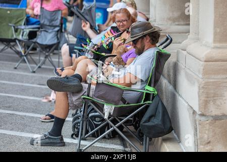 Das 5. Jährliche Old Couch Music fest im Capitol Theater in Burlington, Iowa Stockfoto