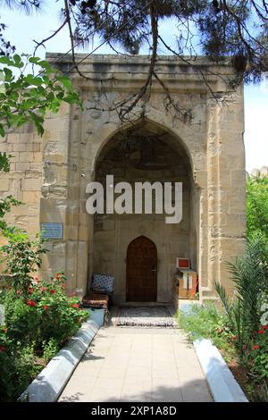 Tuba Shah Masjid befindet sich im Bezirk Hazar von Baku. Die Moschee wurde 1482 erbaut. Stockfoto