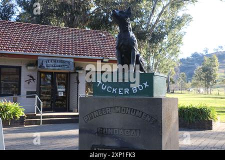 Dog on the Tuckerbox Statue, in der Nähe von Gundagai, NSW, Australien Stockfoto