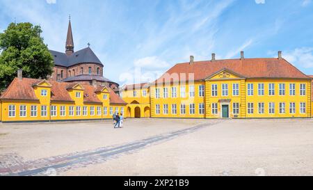 Roskilde, Dänemark; 30. Juli 2024: Königspalast in Roskilde, Dänemark. Stockfoto