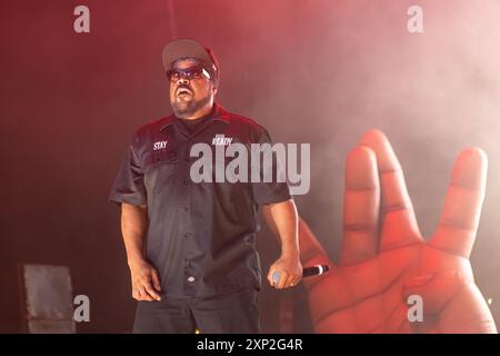 Oklahoma City, Usa. August 2024. Ice Cube tritt am 2. August 2024 auf der Legends of Hip Hop Tour im Oklahoma City Zoo Amphitheatre in Oklahoma City, Oklahoma, auf. (Foto: Jay Wiggins/SIPA USA) Credit: SIPA USA/Alamy Live News Stockfoto