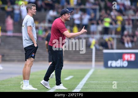 Dortmund, Deutschland. August 2024. Fussball 3. Liga 1. Spieltag Borussia Dortmund II - SpVgg Unterhaching am 03.08.2024 im Stadion Rote Erde in Dortmund Sven Bender ( Co-Trainer Unterhaching ), links - Marc Unterberger ( Trainer/Cheftrainer Unterhaching ), rechts DFB-Vorschriften verbieten jede Verwendung von Fotografien als Bildsequenzen und/oder Quasi-Video. Foto: Revierfoto Credit: ddp Media GmbH/Alamy Live News Stockfoto