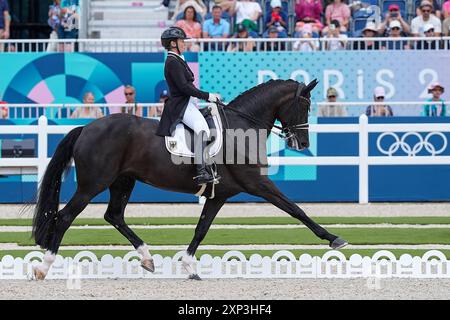 Versailles, Frankreich. August 2024. VERSAILLES, FRANKREICH – 3. AUGUST: Isabaell Werth, Deutschland, tritt am 8. Tag der Olympischen Spiele 2024 im Chateau de Versailles am 3. August 2024 in Versailles an. (Foto von Andre Weening/Orange Pictures) Credit: Orange Pics BV/Alamy Live News Stockfoto