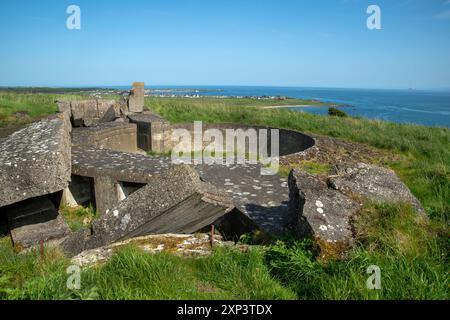 Die Überreste einer Betonfeuerwehr hoch über dem Firth of Forth bei Elie und Earlsferry Fife schottland sind Teil der Küstenverteidigung des Zweiten Weltkriegs Stockfoto