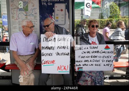 Am 3. August 2024 marschierten Tausende von Menschen durch Zentral-London, um Palästina zu unterstützen, und forderten einen Waffenstillstand und das Ende der Bombardierung von Gaz Stockfoto