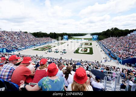Paris, Frankreich. August 2024. Allgemeine Ansicht das Finale der Dressur-Mannschaft während der Olympischen Spiele 2024 in Château de Versailles, Frankreich am 3. August 2024. Foto: Julien Poupart/ABACAPRESS. COM Credit: Abaca Press/Alamy Live News Stockfoto