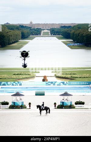 Paris, Frankreich. August 2024. Allgemeine Ansicht das Finale der Dressur-Mannschaft während der Olympischen Spiele 2024 in Château de Versailles, Frankreich am 3. August 2024. Foto: Julien Poupart/ABACAPRESS. COM Credit: Abaca Press/Alamy Live News Stockfoto