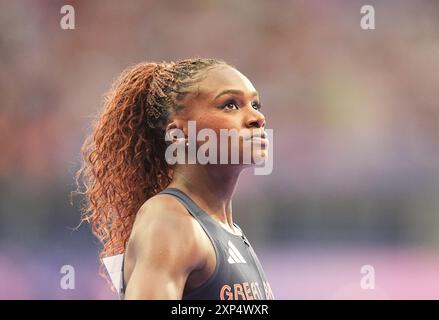 3. August 2024: Dina Asher-Smith (Großbritannien) tritt beim 100-m-Halbfinale der Frauen am 8. Tag der Olympischen Spiele im Stade de France, Paris, an. Ulrik Pedersen/CSM. Stockfoto