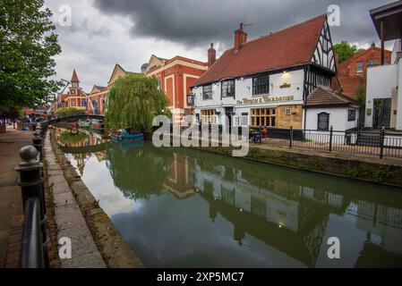 The Witch and Gardrobe Pub am Fluss Witham in Lincoln, Lincolnshire, England, Großbritannien Stockfoto