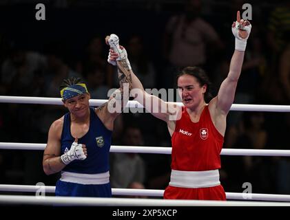 PARIS (FRANCA), 03/08/2024 - OLIMPIADAS / ESPORTE / BOXE - A BOXEADORA brasileira Bia Ferreira enfrenta a a Kelli 9 Irlanda ) , faz sua partizipacao n Stockfoto