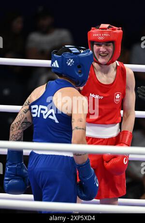 PARIS (FRANCA), 03/08/2024 - OLIMPIADAS / ESPORTE / BOXE - A BOXEADORA brasileira Bia Ferreira enfrenta a a Kelli 9 Irlanda ) , faz sua partizipacao n Stockfoto