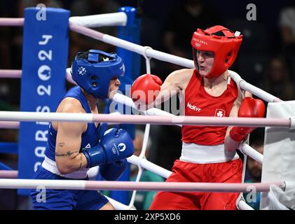 PARIS (FRANCA), 03/08/2024 - OLIMPIADAS / ESPORTE / BOXE - A BOXEADORA brasileira Bia Ferreira enfrenta a a Kelli 9 Irlanda ) , faz sua partizipacao n Stockfoto