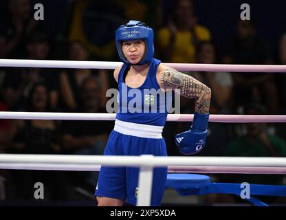 PARIS (FRANCA), 03/08/2024 - OLIMPIADAS / ESPORTE / BOXE - A BOXEADORA brasileira Bia Ferreira enfrenta a a Kelli 9 Irlanda ) , faz sua partizipacao n Stockfoto