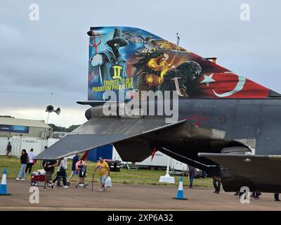 RAF Fairford, Großbritannien. 20. Juli 2024. Dekoriertes türkisches McDonnell Douglas F-4 Phantom auf statischem Display bei der Royal International Air Tattoo 2024. Stockfoto