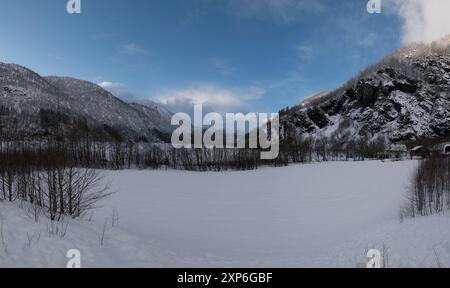 Ein Ausflug in das malerische Fjordland rund um Bergen in Westnorwegen Stockfoto