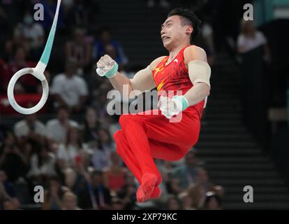 Paris, Frankreich. August 2024. Jingyuan Zou aus der Volksrepublik China tritt am Sonntag, den 4. August 2024, bei den Olympischen Spielen 2024 in Paris auf den Ringen auf. Foto: Pat Benic/UPI Credit: UPI/Alamy Live News Stockfoto