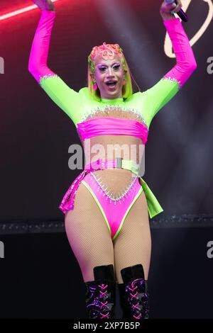 Brighton & Hove Pride 2024 | Fabuloso In The Park Stockfoto