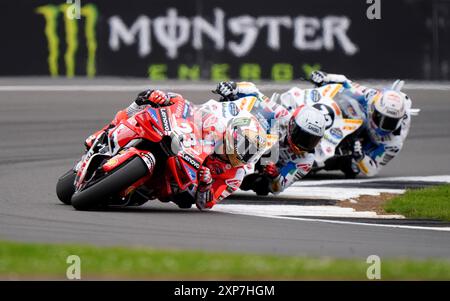 Enea Bastianini des Ducati Lenovo Teams während des Monster Energy British Grand Prix MotoGP 2024 in Silverstone, Towcester. Bilddatum: Sonntag, 4. August 2024. Stockfoto