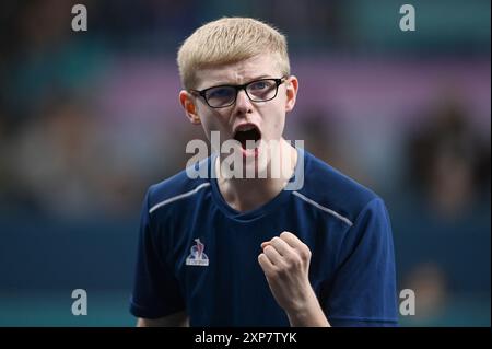 Paris, Fra. August 2023. Felix Lebrun vom Team France tritt am 9. Tag der Olympischen Sommerspiele 2024 in Paris, Frankreich, am 4. August 2024 beim Tischtennis-Spiel mit Bronze-Einzelmedaillen gegen Hugo Calderano vom Team Brasilien an. (Foto: Anthony Behar/SIPA USA) Credit: SIPA USA/Alamy Live News Stockfoto