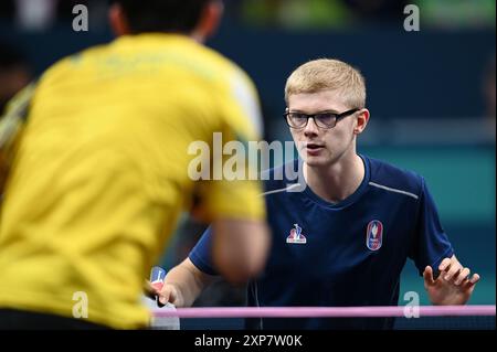 Paris, Fra. August 2023. Felix Lebrun vom Team France tritt am 9. Tag der Olympischen Sommerspiele 2024 in Paris, Frankreich, am 4. August 2024 beim Tischtennis-Spiel mit Bronze-Einzelmedaille gegen Hugo Calderano vom Team Brasilien an. (Foto: Anthony Behar/SIPA USA) Credit: SIPA USA/Alamy Live News Stockfoto