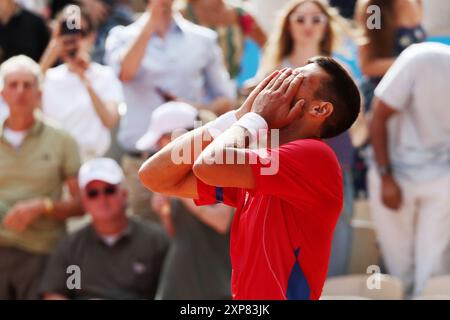 Parigi, Frankreich. August 2024. Novak Djokovic während des Tennis Männer Einzelfinales bei den Olympischen Sommerspielen 2024, Sonntag, 4. August 2024, in Paris, Frankreich. ( Quelle: LaPresse/Alamy Live News Stockfoto