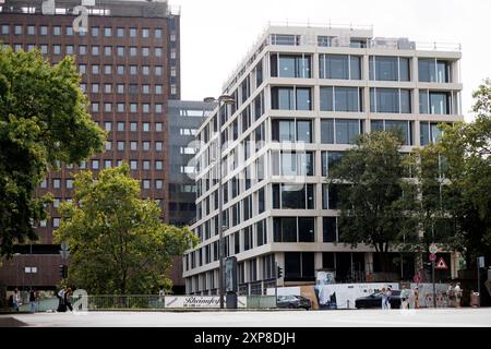 Die Baustelle für das neue WDR-Filmhaus in der Kölner Innenstadt. Um die Finanzierung des öffentlich-rechtlichen Rundfunks tobt eine hitzige Debatte. Nun will der Sender Designer-Möbel für sein Filmhaus anschaffen, die mit bis zu 4500,- Euro pro Designer-Sessel beziffert sind. Themenbild, Symbolbild Köln, 03.08.2024 NRW Deutschland *** die Baustelle für das neue WDR Filmhaus in der Kölner Innenstadt hitzige Debatte über die Finanzierung des öffentlich-rechtlichen Rundfunks nun will der Sender Designmöbel für sein Filmhaus kaufen, die auf bis zu 4.500 Euro pro DE geschätzt wird Stockfoto