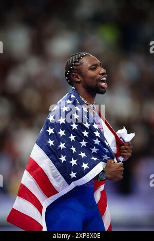 PARIS, FRANKREICH. August 2024. Noah Lyles vom Team United States feiert den Sieg des 100-m-Endspiels der Männer am 9. Tag der Olympischen Spiele 2024 in Paris. Quelle: Craig Mercer/Alamy Live News Stockfoto