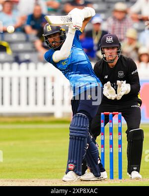 Bristol, Großbritannien, 4. August 2024. Warwickshires Hamza Shaikh schlug während des Metro Bank One-Day Cup-Spiels zwischen Gloucestershire und Warwickshire. Quelle: Robbie Stephenson/Gloucestershire Cricket/Alamy Live News Stockfoto