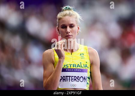 Paris, Frankreich, 4. August 2024. Elenor Patterson aus Australien sieht beim Hochsprung der Frauen während der Olympischen Spiele 2024 in Paris am 4. August 2024 im Stade de France an. Quelle: Pete Dovgan/Speed Media/Alamy Live News Stockfoto