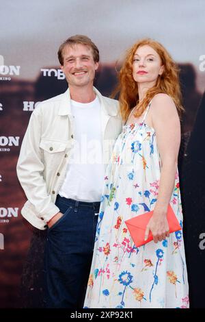 Premiere - Horizon Max Montgomery und Marleen Lohse bei der Deutschlandpremiere zu Horizon im Zoo Palast am 04.08.2024 in Berlin. *** Premiere Horizon Max Montgomery und Marleen Lohse bei der deutschen Premiere von Horizon im Zoo Palast am 04 08 2024 in Berlin Copyright: XEventpressxKochanx Stockfoto