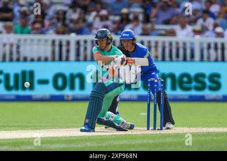 London, Großbritannien. August 2024. Sam Billings von Oval Invincibles Fledermaus während des Hundred Match London Spirit Men vs Oval Invincibles at Lords, London, Großbritannien, 4. August 2024 (Foto: Izzy Poles/News Images) in London, Großbritannien am 2024. (Foto: Izzy Poles/News Images/SIPA USA) Credit: SIPA USA/Alamy Live News Stockfoto