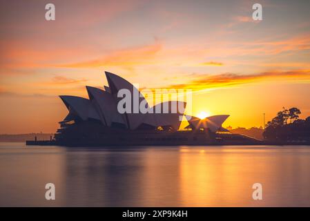 6. Januar 2019: sydney Opera House, ein Zentrum für darstellende Künste in Sydney Harbour in Sydney, New South Wales, Australien. Es wurde ein Stockfoto