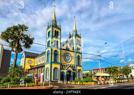 St. Peter und Paul Kathedrale, eine hölzerne römisch-katholische Kathedrale in der historischen Innenstadt Paramaribo, UNESCO-Weltkulturerbe in Suriname, Süd A Stockfoto