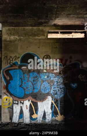 Die Ruinen von CFS Lac St. Denis, Québec, Kanada und seine Graffiti- und Bauschäden. Stockfoto