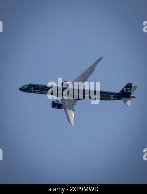 Embraer E195-E2 auf der Farnborough International Airshow 2024 Stockfoto