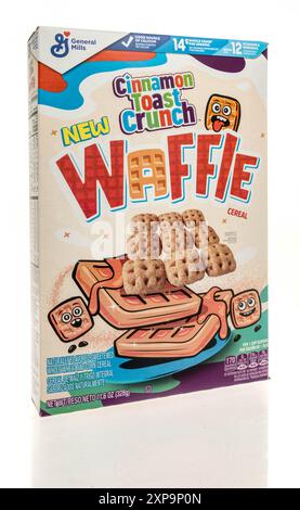 Winneconne, WI - 26. September 2022: Ein Paket von General Mills Cinnamon Toast Crunch Waffel Müsli auf einem isolierten Hintergrund. Stockfoto