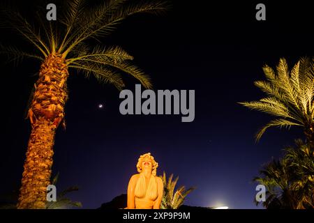 Seward Johnsons umstrittene und monumentale Statue von Marilyn Monroe, Forever Marilyn, in Palm Springs, Kalifornien, USA, bevor es verschoben wurde. Stockfoto