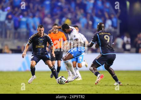 4. August 2024: Cruz Azul Defender Willer Ditta (4) kontrolliert den Ball in der zweiten Hälfte eines Liga-Cup-Spiels gegen die Philadelphia Union im Subaru Park in Chester, Pennsylvania. Kyle Rodden/CSM Stockfoto