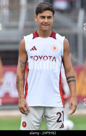 Rieti, Italien. August 2024. Paulo Dybala von AS Roma während des Freundschaftsspiels zwischen Roma und Olympiakos im Manlio Scopigno Stadion. Endpunktzahl; Roma 1:1 Olympiakos Credit: SOPA Images Limited/Alamy Live News Stockfoto